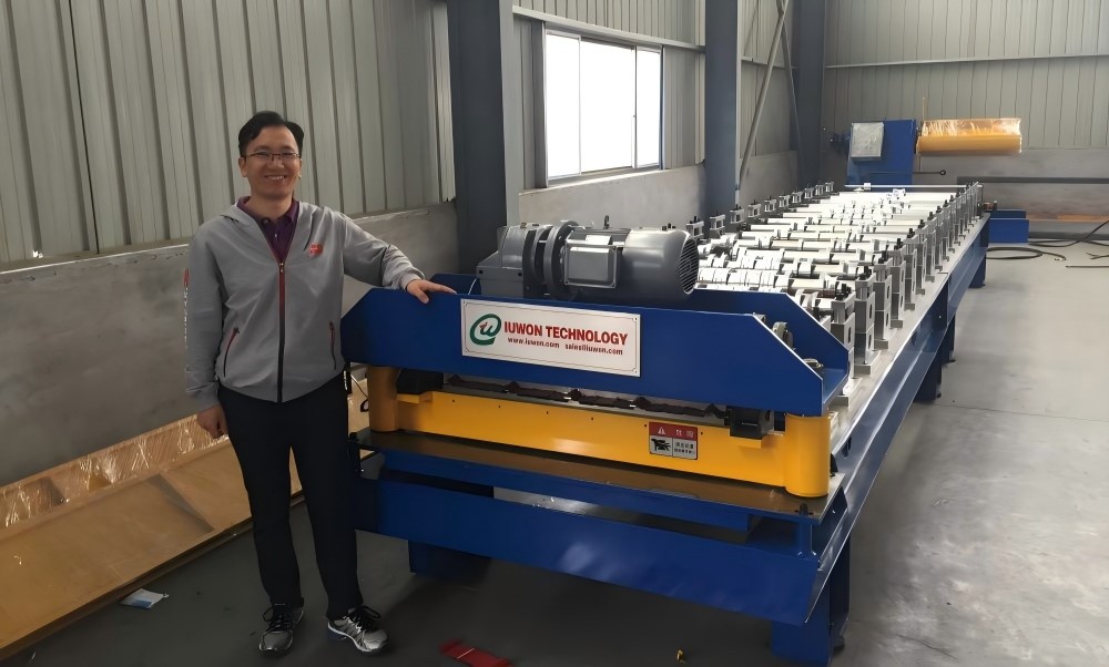 IUWON representative and Wall & Roof Roll Forming Machine IUWON representative and Wall & Roof Roll Forming Machine